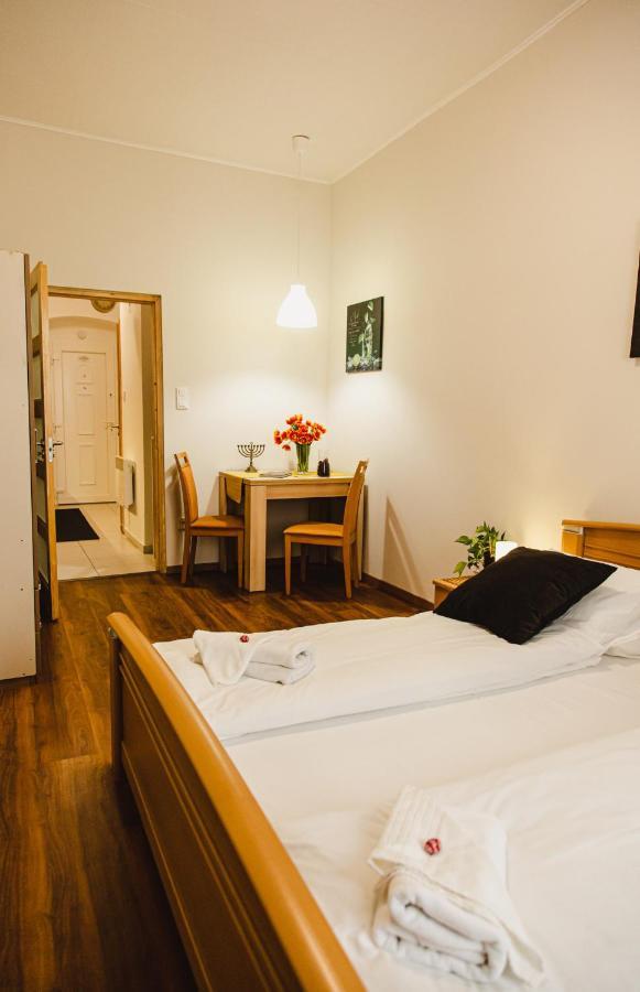 Old Town Apartman Budapest Extérieur photo
