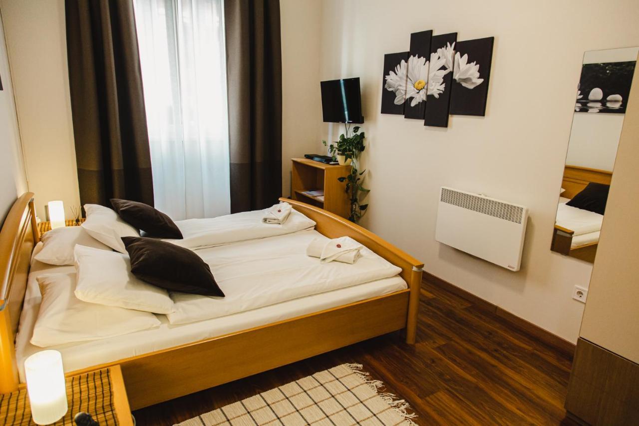 Old Town Apartman Budapest Extérieur photo